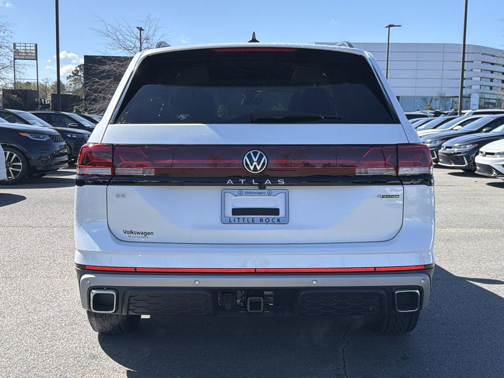 New 2026 Volkswagen Atlas Peak Edition image 4