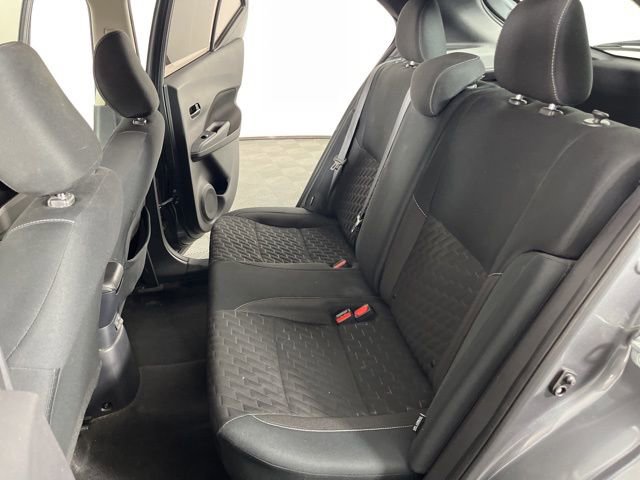 Used 2021 Nissan Kicks S image 39