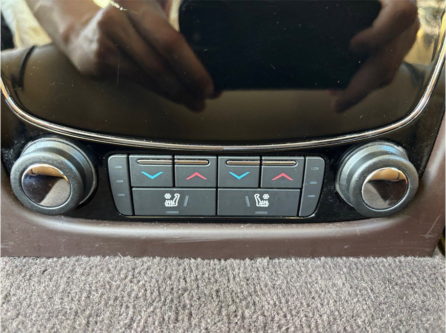 Used 2017 Jaguar XJ R-Sport image 42