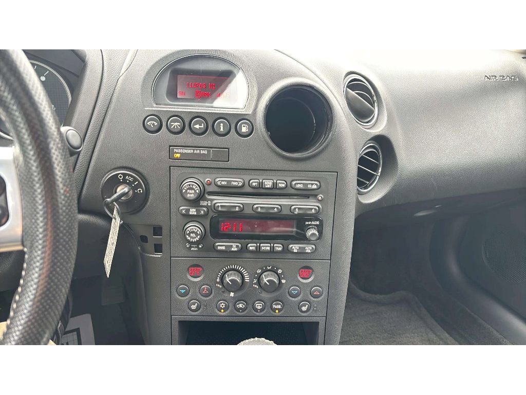Used 2006 Pontiac Grand Prix w/ Sun And Sound Package image 17