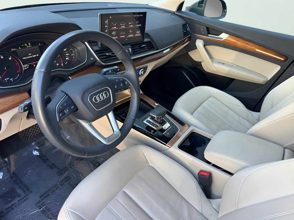 Used 2023 Audi Q5 2.0T Premium w/ Convenience Package AWD/4WD image 14