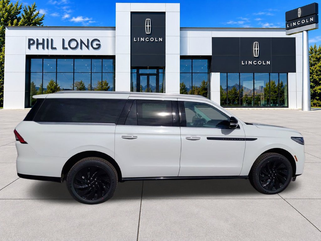 New 2026 Lincoln Navigator L Black Label AWD/4WD image 9