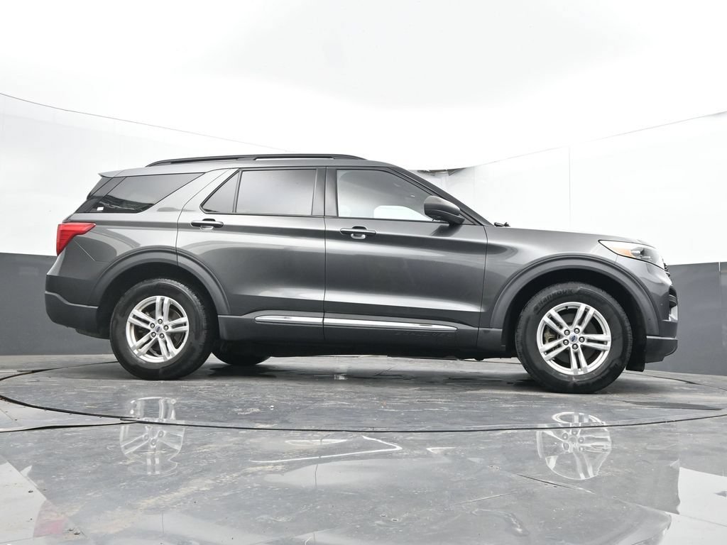 Used 2020 Ford Explorer XLT w/ Comfort Package AWD/4WD image 43