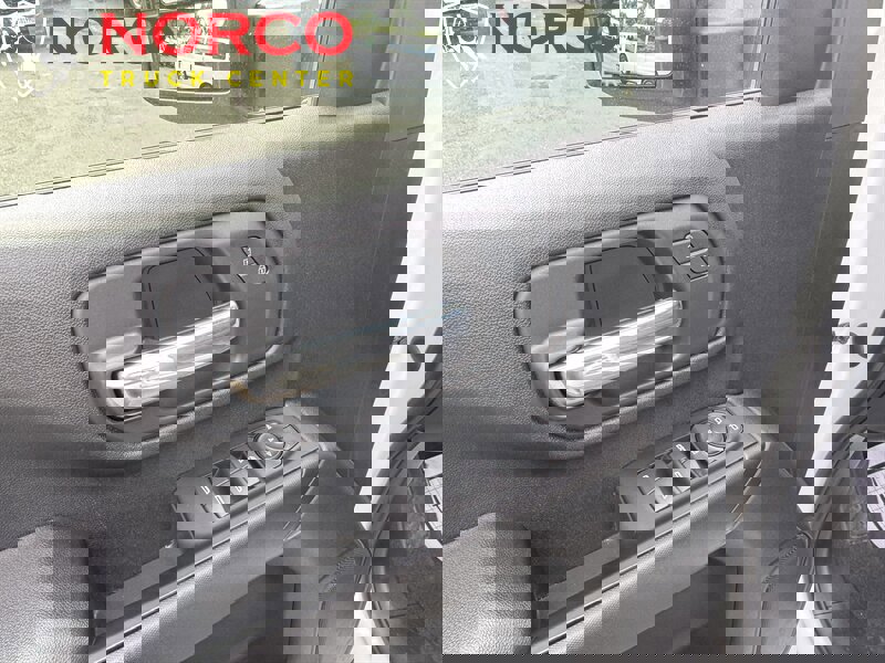 Used 2022 Chevrolet Silverado 2500 Custom w/ Custom Convenience Package image 19