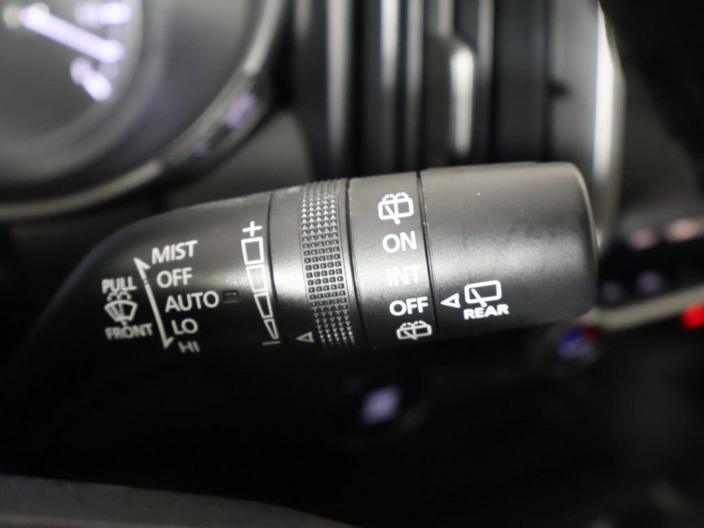 Used 2025 MAZDA CX-50 AWD 2.5 S w/ Preferred Package image 39