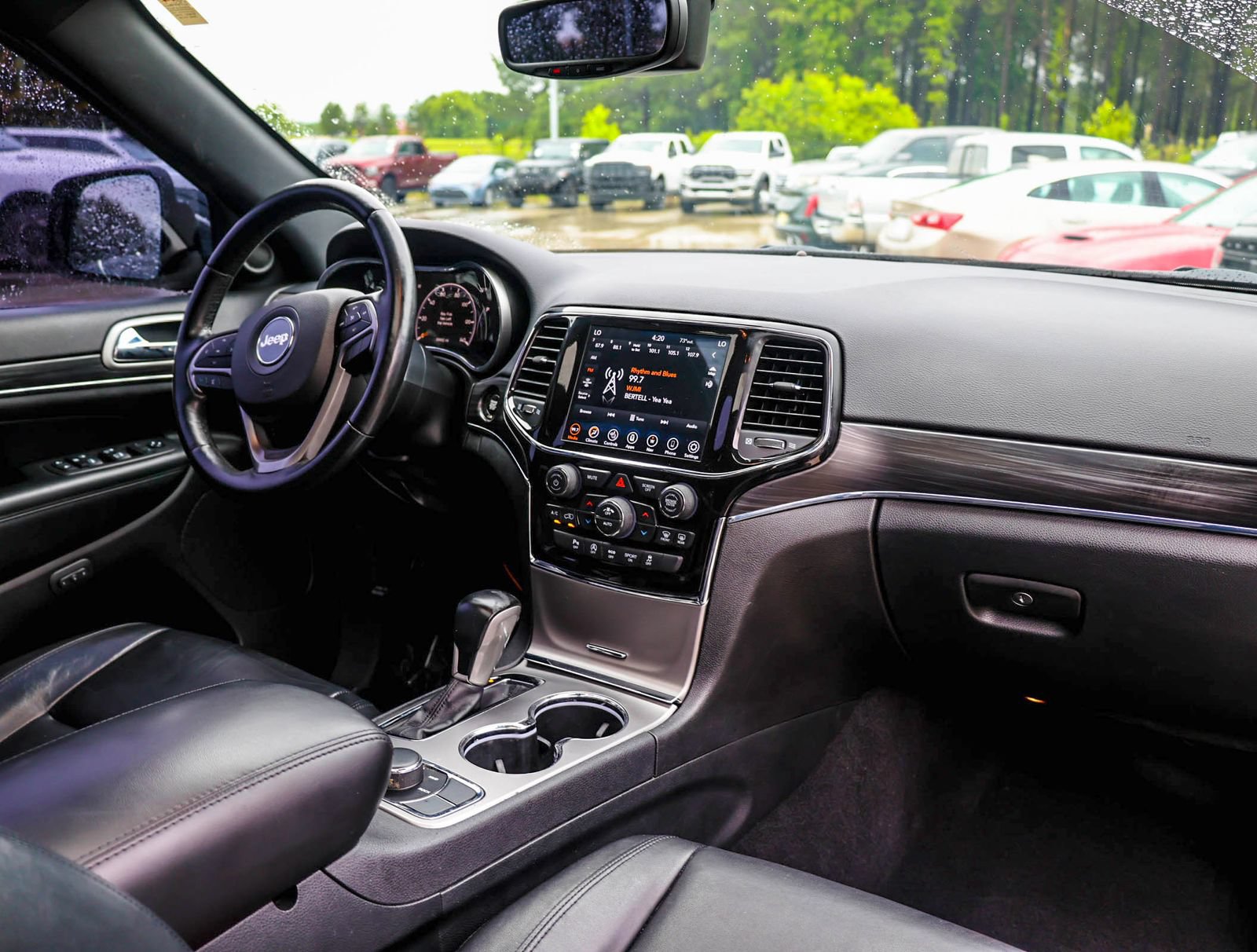 Used 2021 Jeep Grand Cherokee Limited AWD/4WD image 10