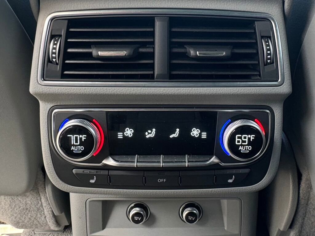 Used 2018 Audi Q7 3.0T Prestige image 17