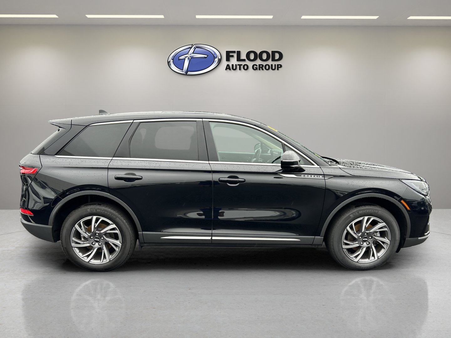 Certified 2023 Lincoln Corsair AWD w/ Equipment Group 101A image 5
