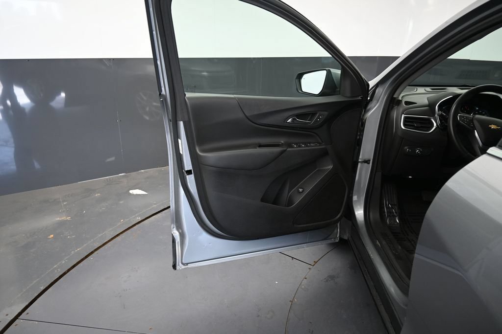 Used 2024 Chevrolet Equinox LT AWD/4WD image 25