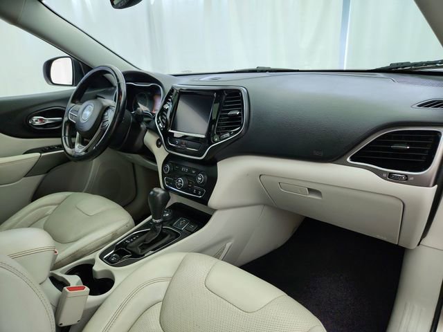 Used 2020 Jeep Cherokee Limited image 27