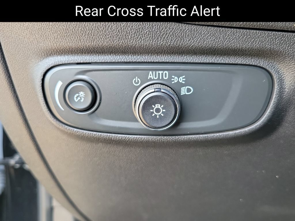Used 2024 Chevrolet Equinox LS w/ LS Convenience Package AWD/4WD image 13