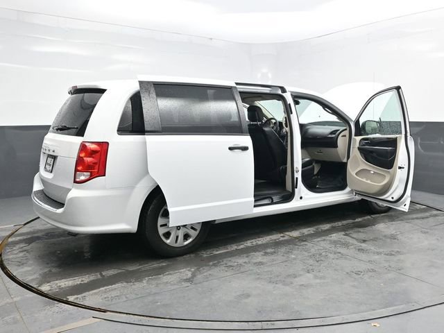Used 2019 Dodge Grand Caravan SE FWD image 37
