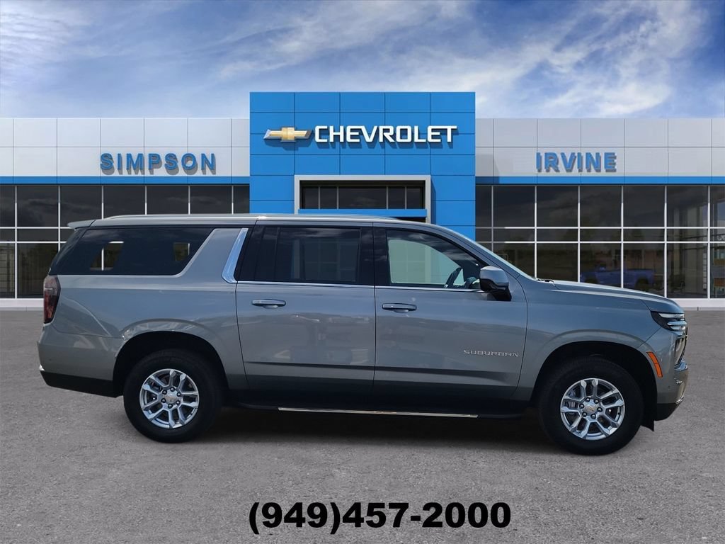 Used 2026 Chevrolet Suburban LS RWD image 9