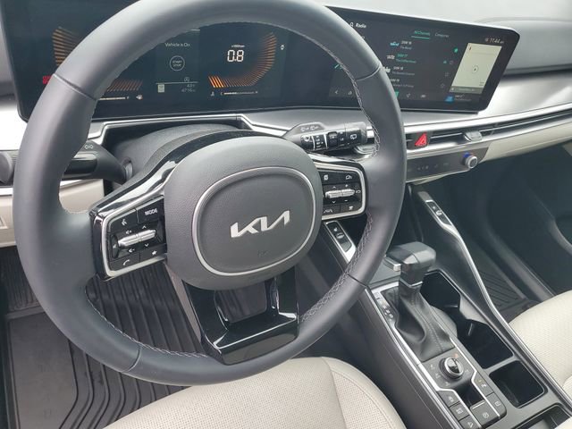 Certified 2025 Kia Sorento S image 17