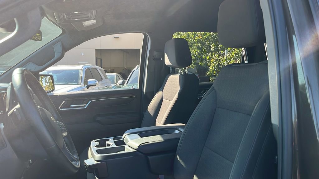 Used 2023 Chevrolet Silverado 1500 LT image 9