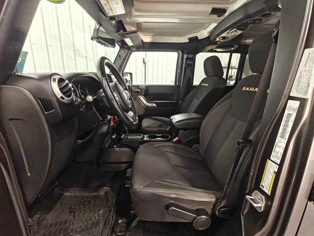 Used 2014 Jeep Wrangler Unlimited Sahara AWD/4WD image 22