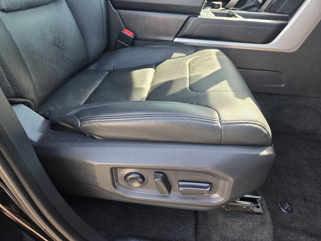Used 2022 Toyota Tundra SR5 w/ SR5 Premium Package RWD image 27