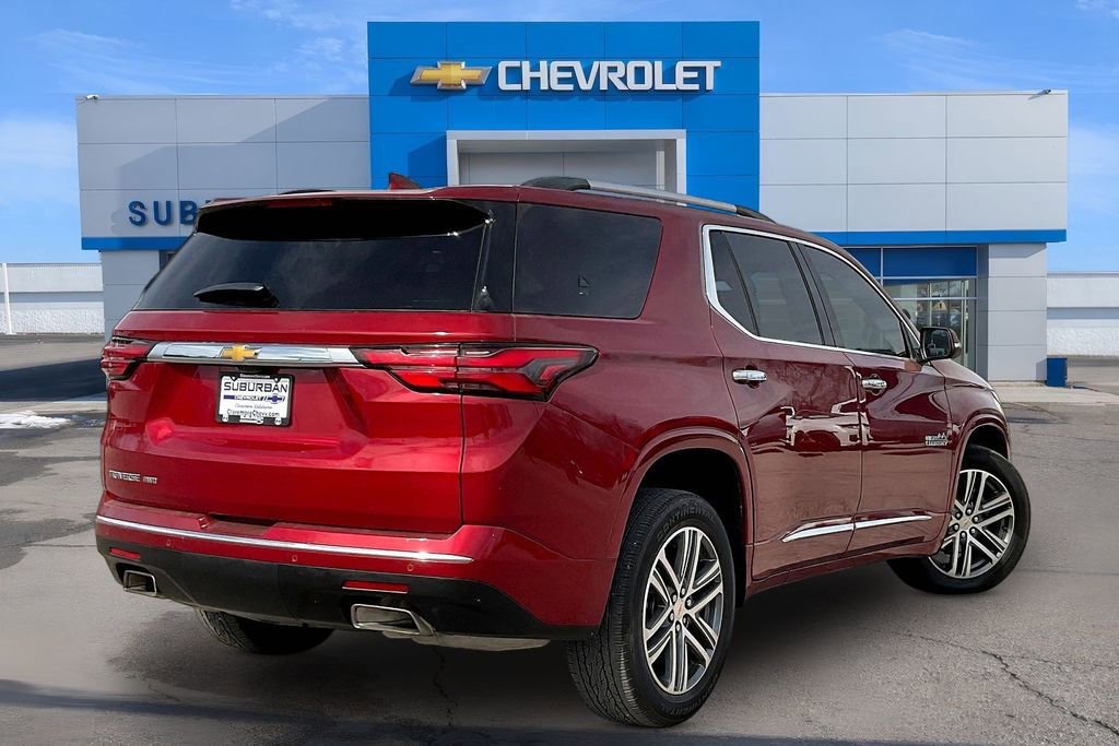 Used 2023 Chevrolet Traverse High Country image 2