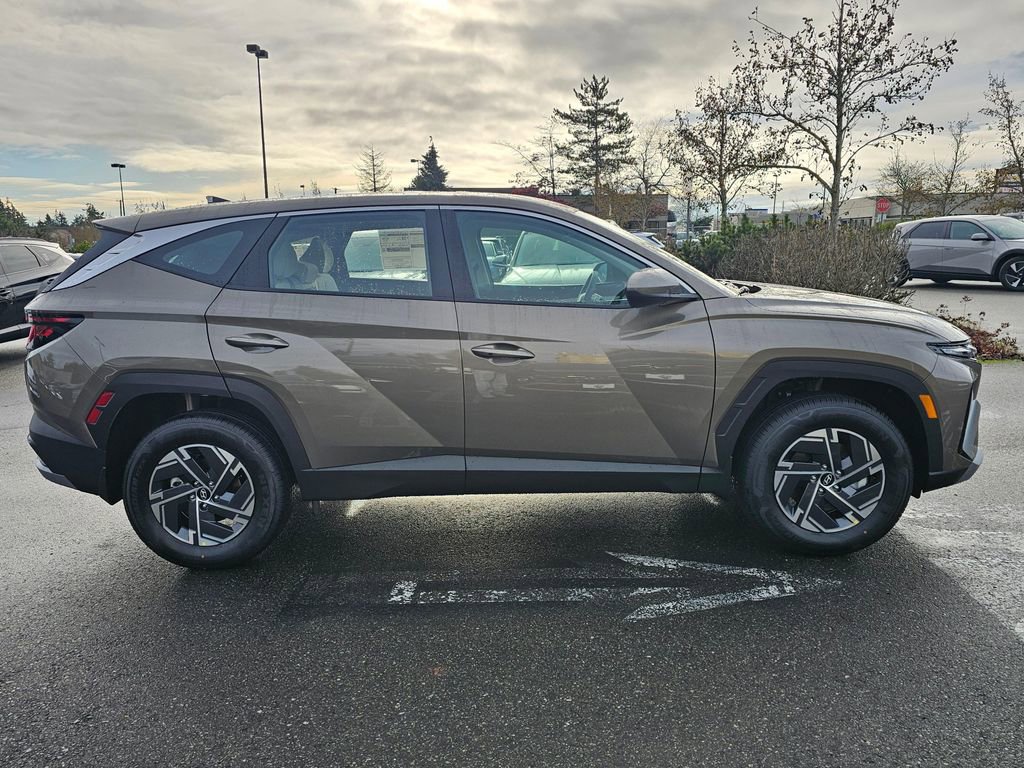 New 2026 Hyundai Tucson Blue SE AWD/4WD image 8