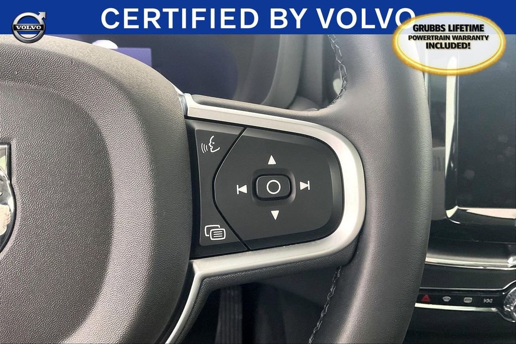 Used 2025 Volvo XC60 B5 Core image 27