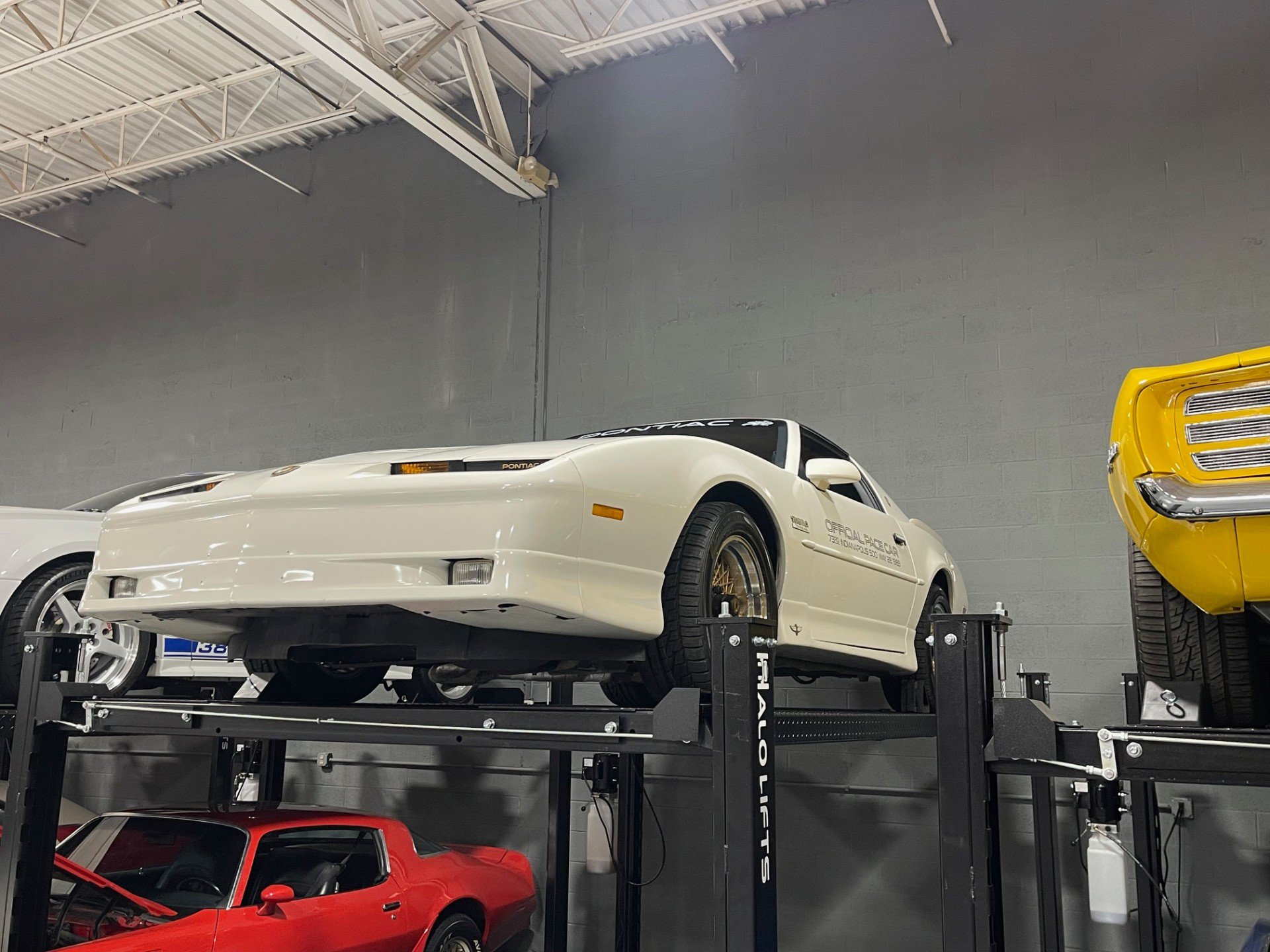 Used 1989 Pontiac Firebird Trans Am RWD image 98