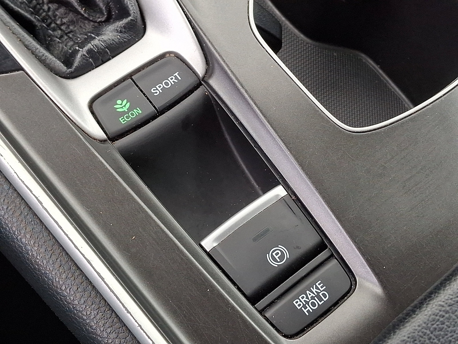 Used 2018 Honda Accord Sport image 25