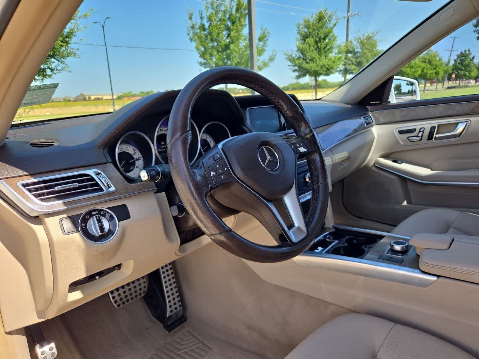 Used 2016 Mercedes-Benz E 350 Sedan image 2
