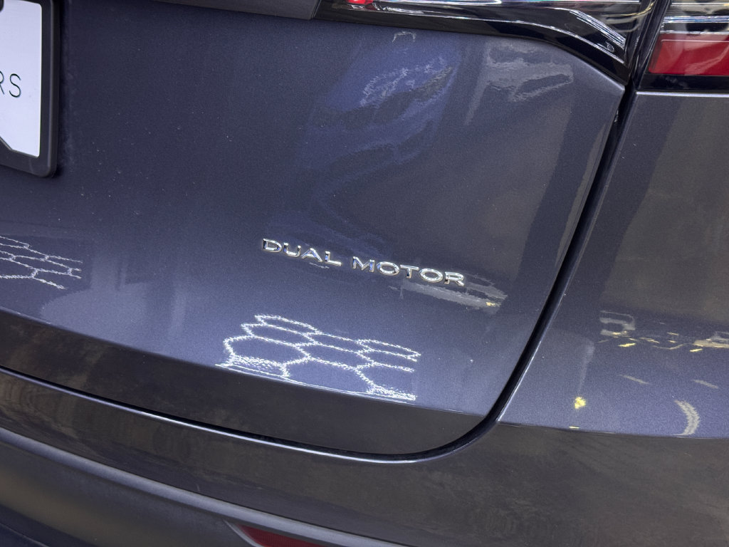 Used 2023 Tesla Model Y Long Range AWD/4WD image 12