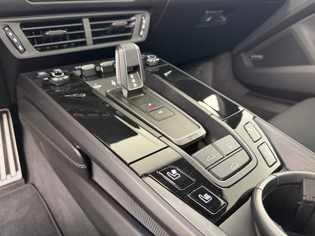 Used 2025 Porsche 911 Carrera 4 GTS image 20