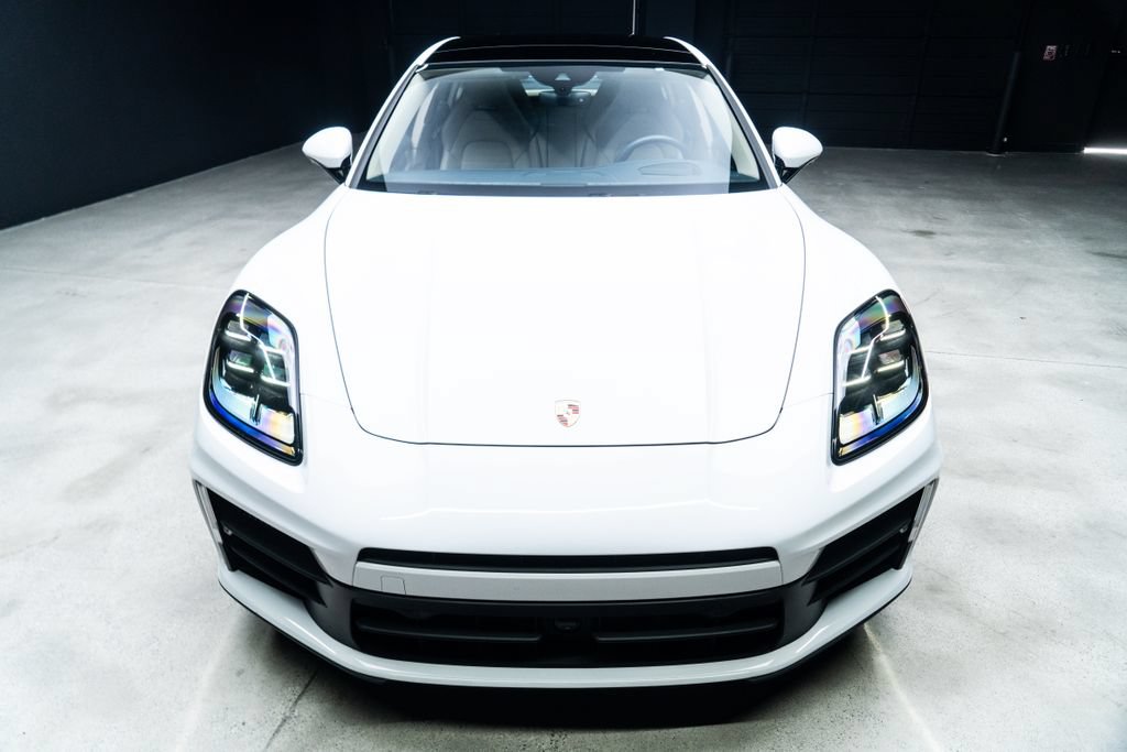 Used 2025 Porsche Panamera w/ Premium Package RWD image 3