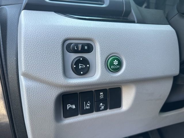 Used 2017 Honda Pilot Touring image 17