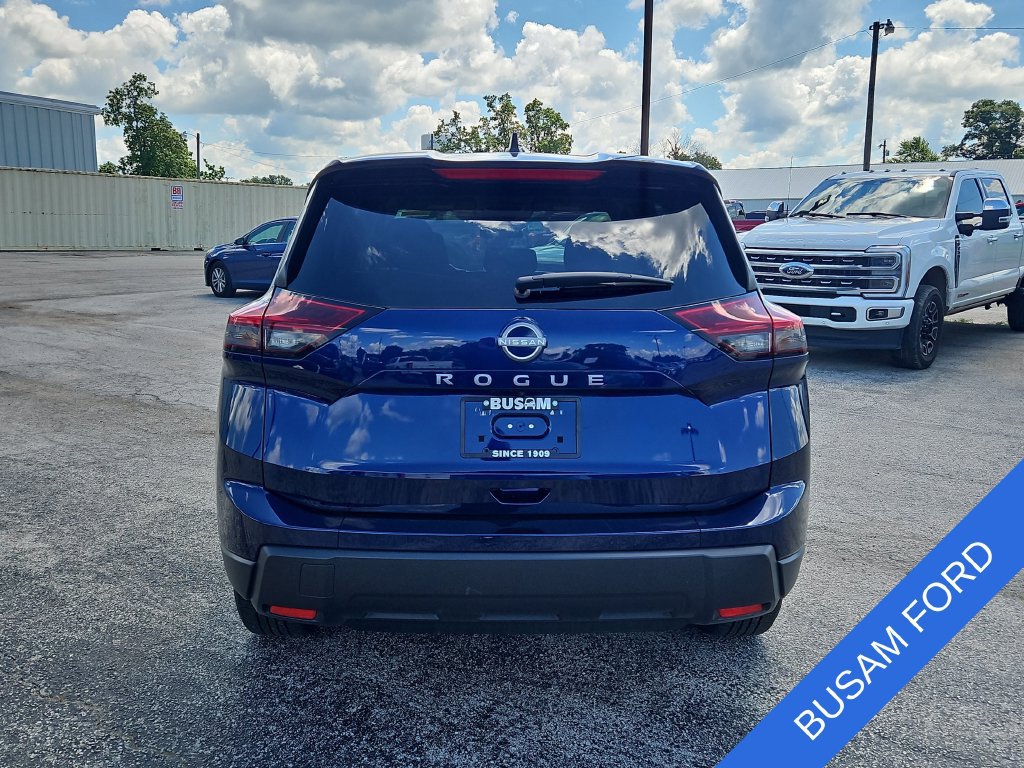 Used 2026 Nissan Rogue SV FWD image 30