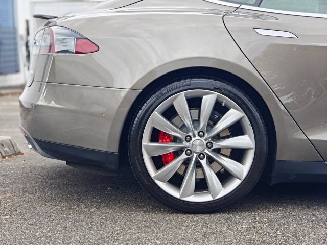 Used 2015 Tesla Model S P90D AWD/4WD image 15