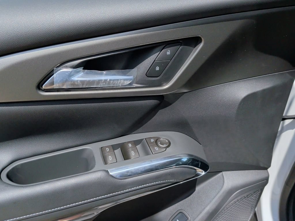 New 2026 Chevrolet Traverse LT w/ Midnight/Sport Edition FWD image 11