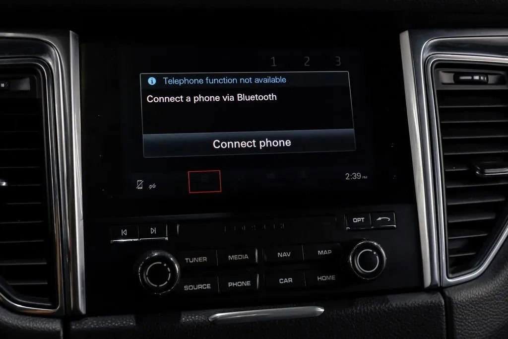 Used 2017 Porsche Macan S AWD/4WD image 36