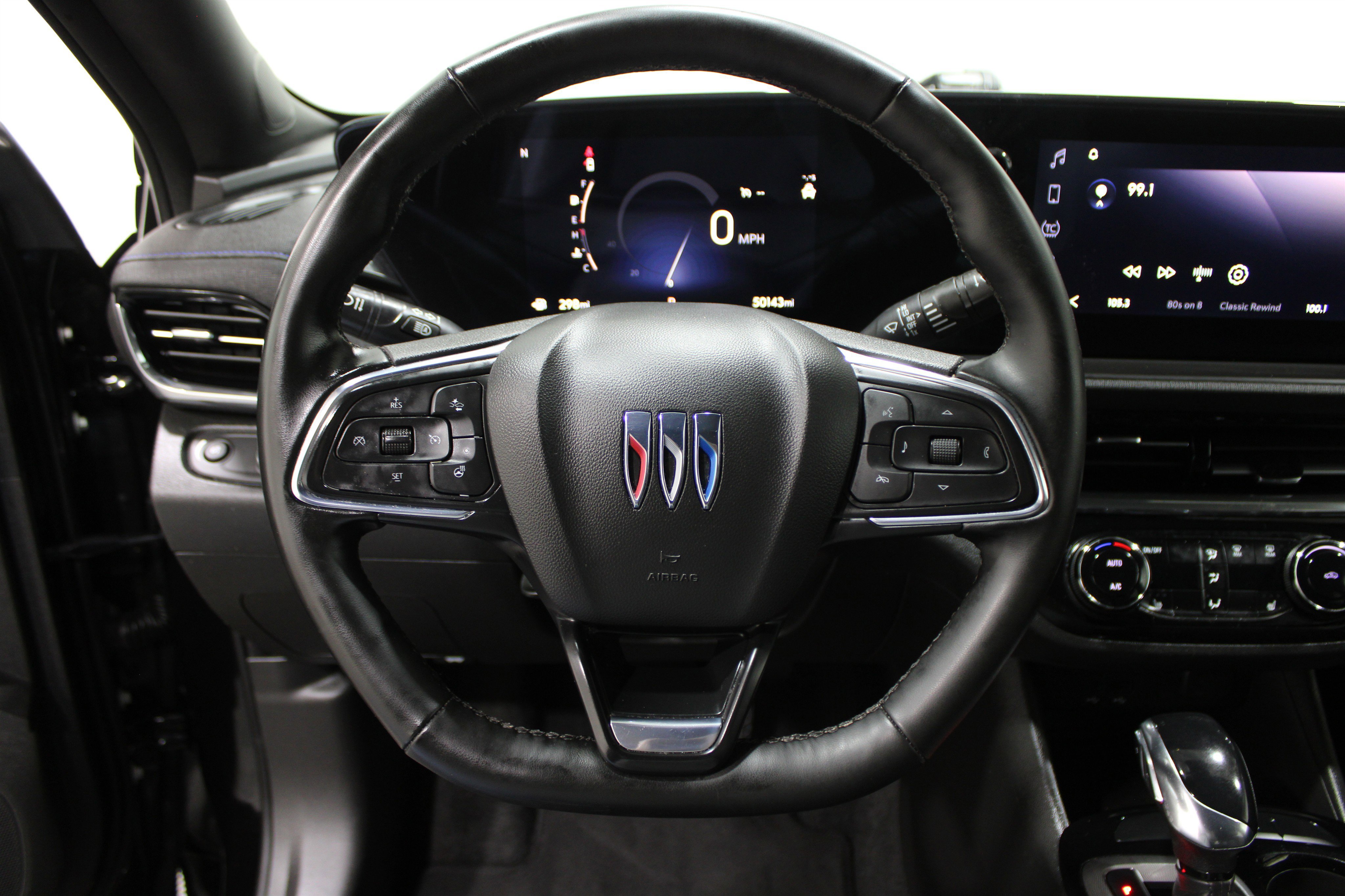 Used 2024 Buick Envista Sport Touring w/ Convenience I Package image 10