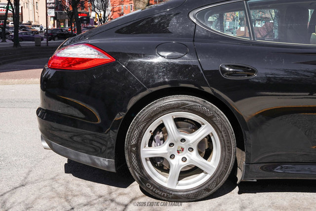 Used 2012 Porsche Panamera 4 image 10