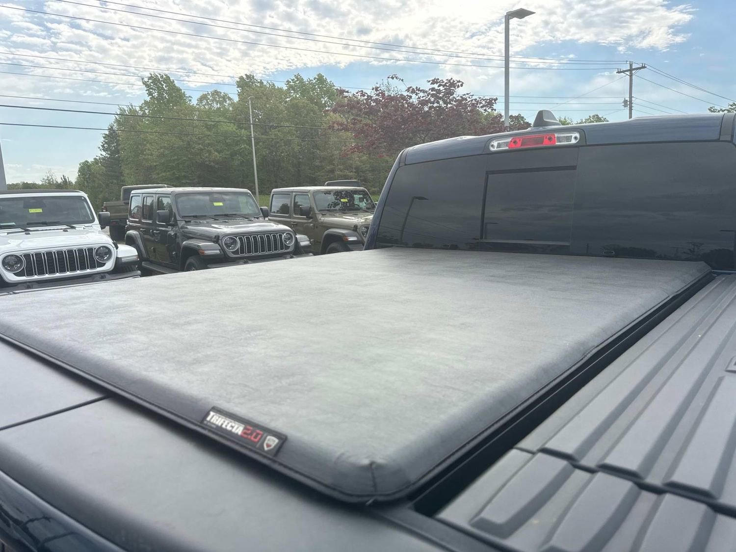 Used 2022 RAM 1500 Laramie w/ Sport Appearance Package AWD/4WD image 12