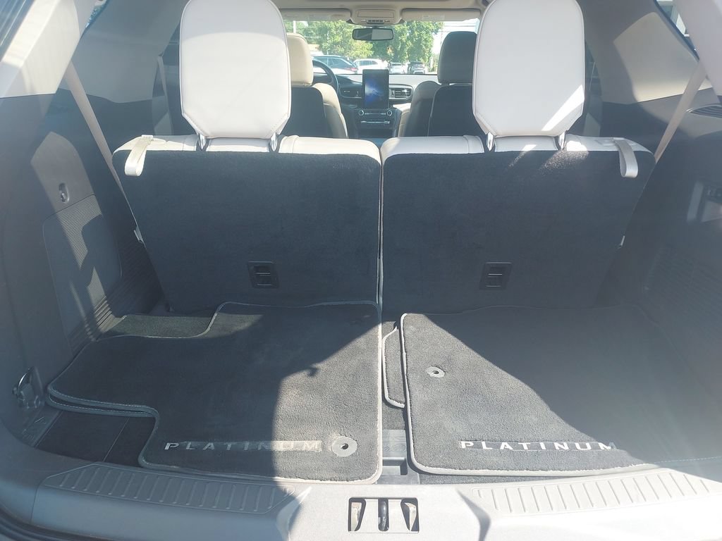 Used 2020 Ford Explorer Platinum w/ Premium Technology Package AWD/4WD image 40