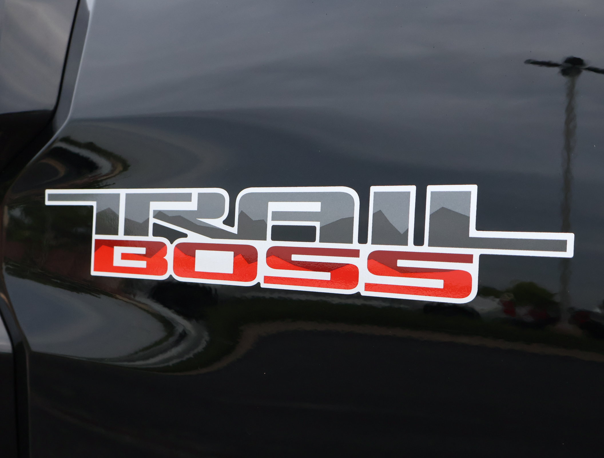 Certified 2024 Chevrolet Colorado Trail Boss w/ Technology Package AWD/4WD image 22