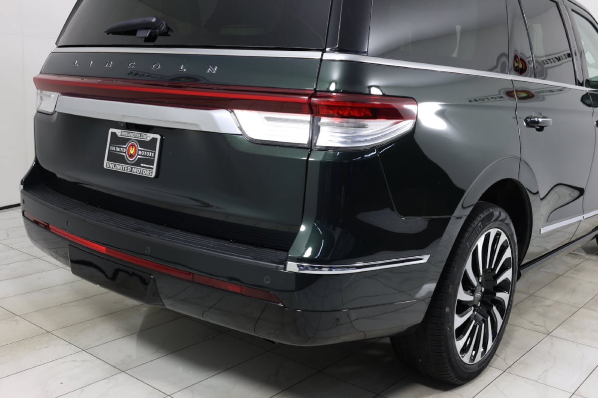 Used 2024 Lincoln Navigator Black Label AWD/4WD image 46