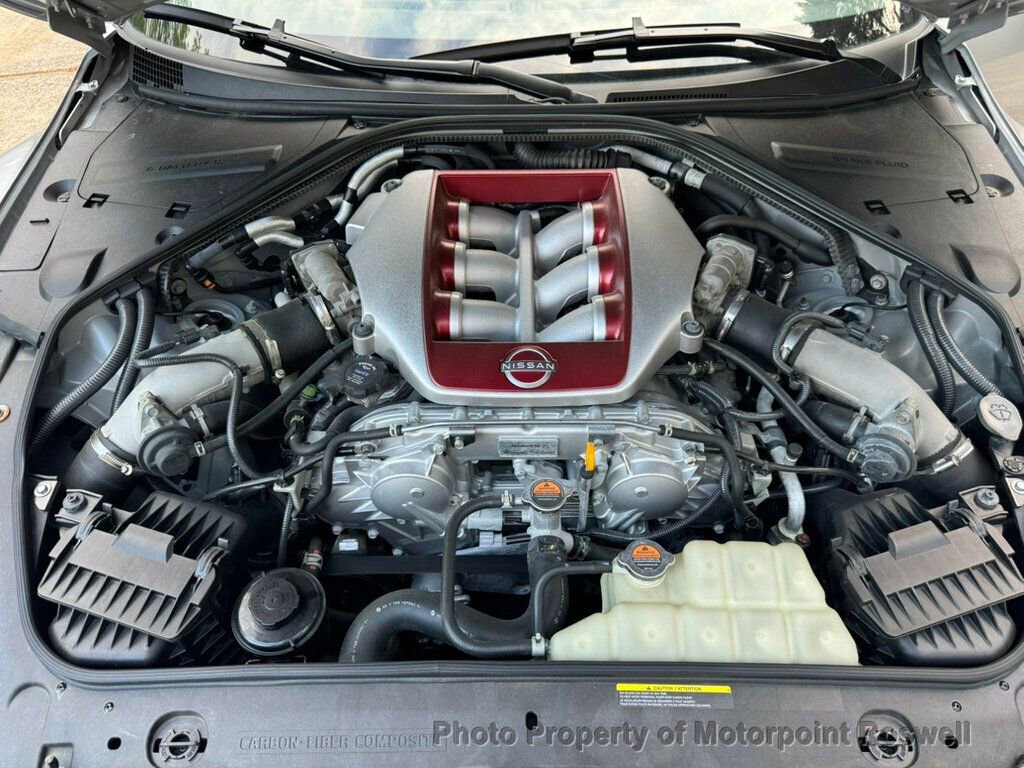 Used 2024 Nissan GT-R Premium w/ Premium Interior Package image 36