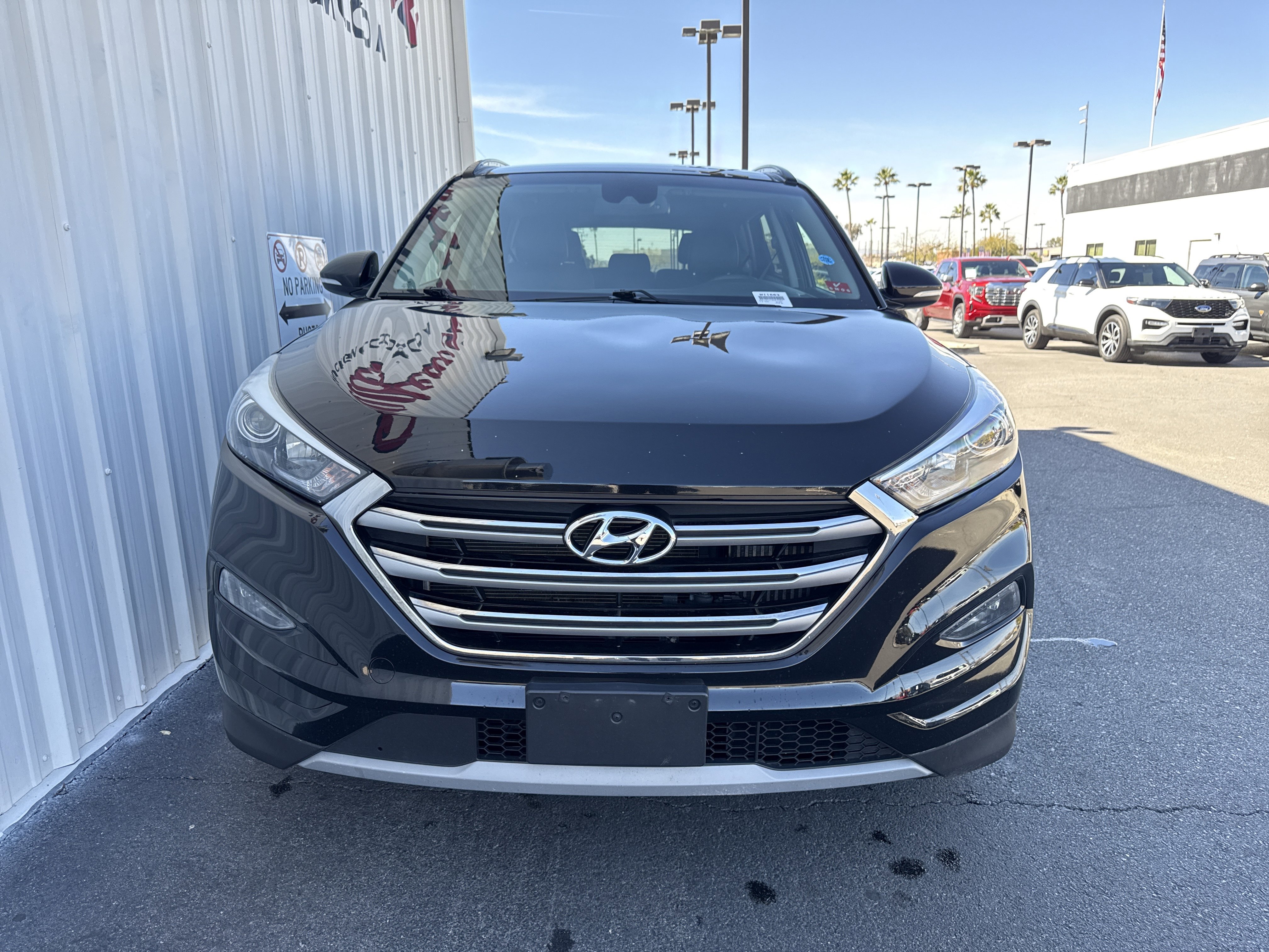 Used 2017 Hyundai Tucson Limited w/ Limited Ultimate Package 03 image 4