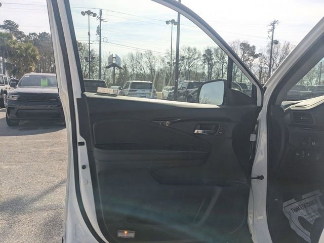 Used 2021 Honda Pilot Touring image 14
