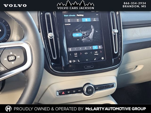 Used 2024 Volvo XC40 B5 Ultimate image 10