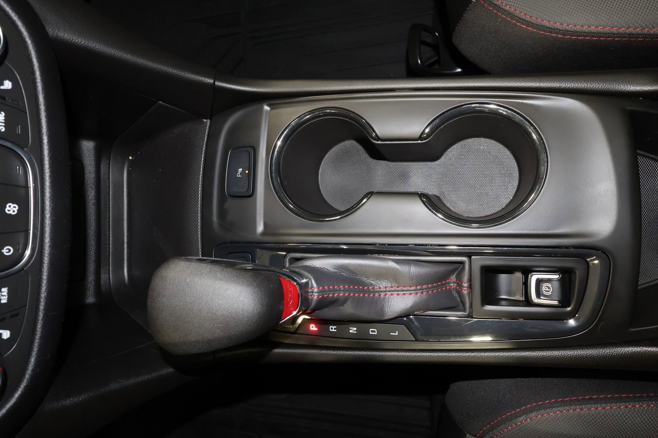 Used 2022 Chevrolet Equinox RS w/ Infotainment Package image 14