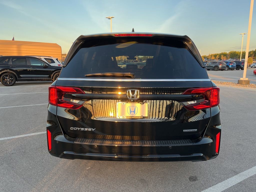Used 2026 Honda Odyssey Touring image 5