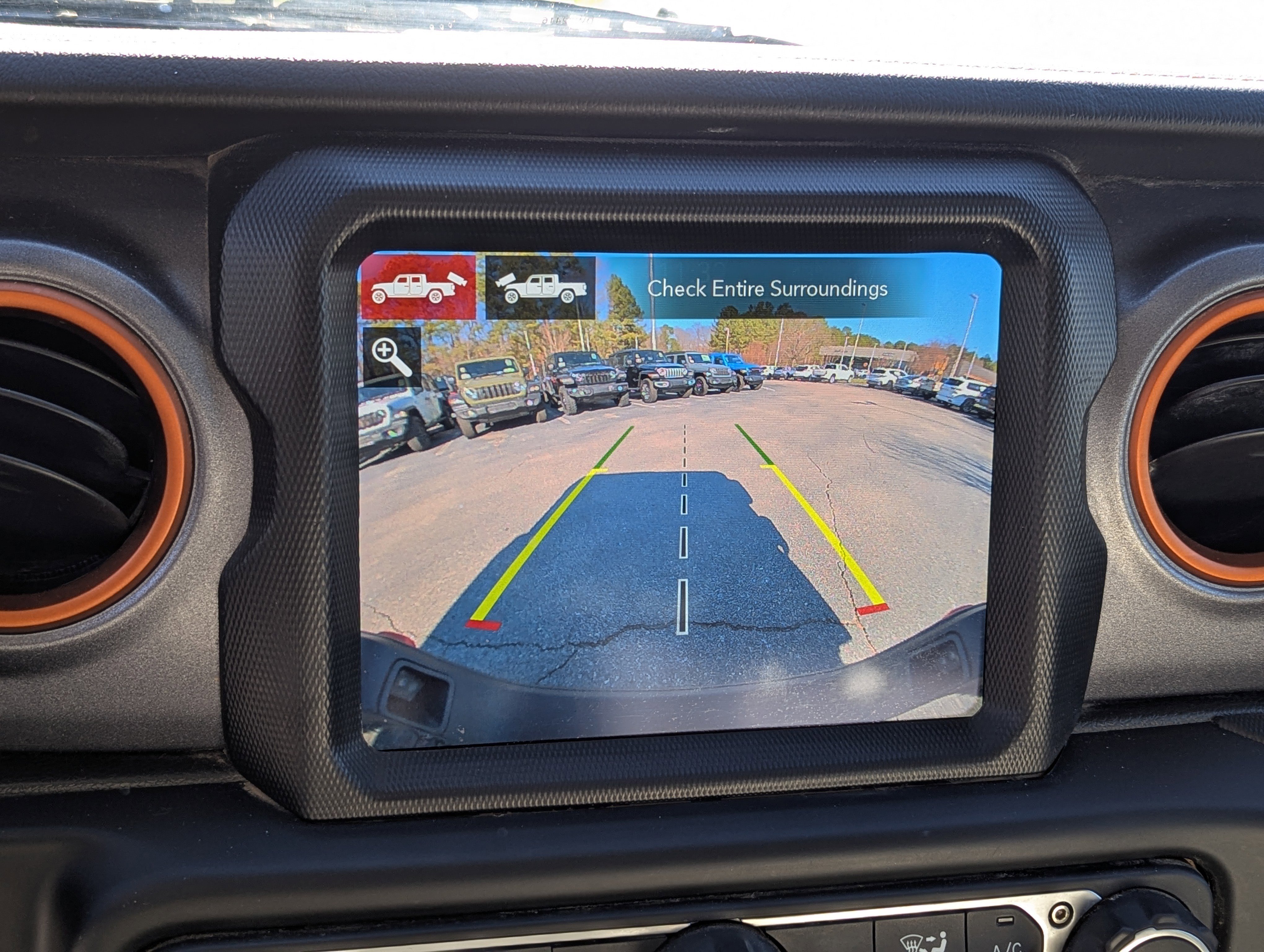 Used 2022 Jeep Gladiator Mojave w/ Cold Weather Group image 20