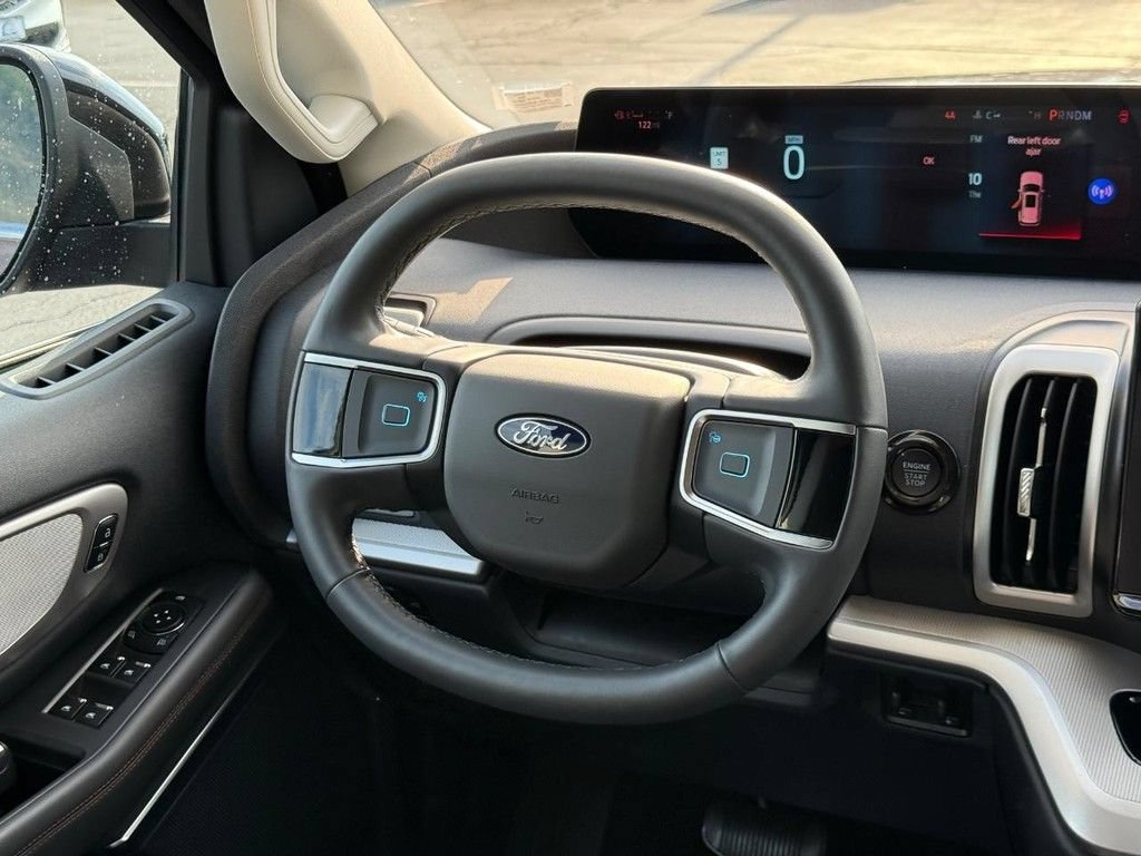 Used 2025 Ford Expedition Max Active AWD/4WD image 19