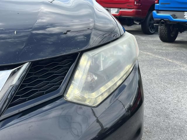 Used 2015 Nissan Rogue SV w/ SV Premium Package AWD/4WD image 9